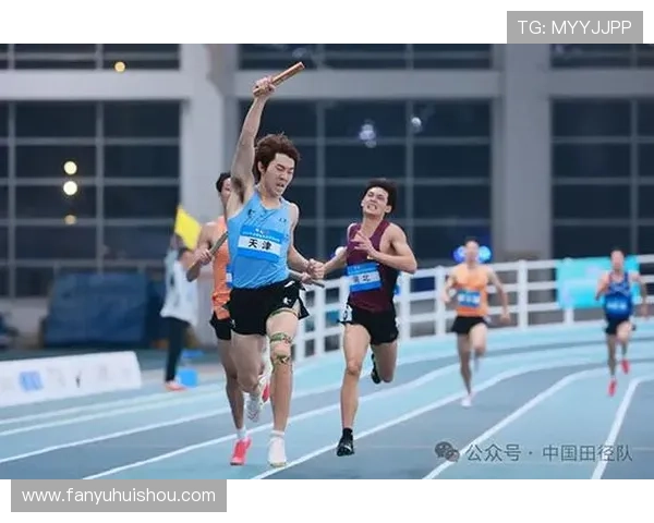 全运会田径赛场精彩呈现四乘一百米混合接力隆重颁奖盛典动人瞬间