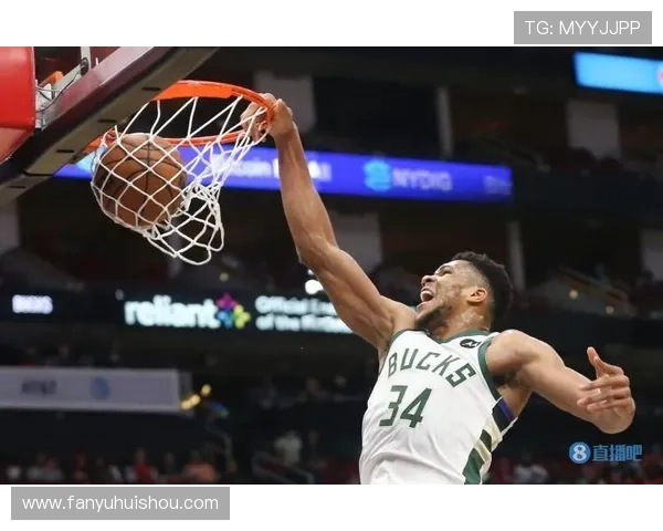 爱德华兹高效得分难救主球队失利全场19投11中砍下31分表现依旧亮眼